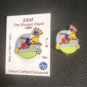 2 Vintage Olympic Memorabilia LA 1984 Sam Eagle Soccer Pins #20